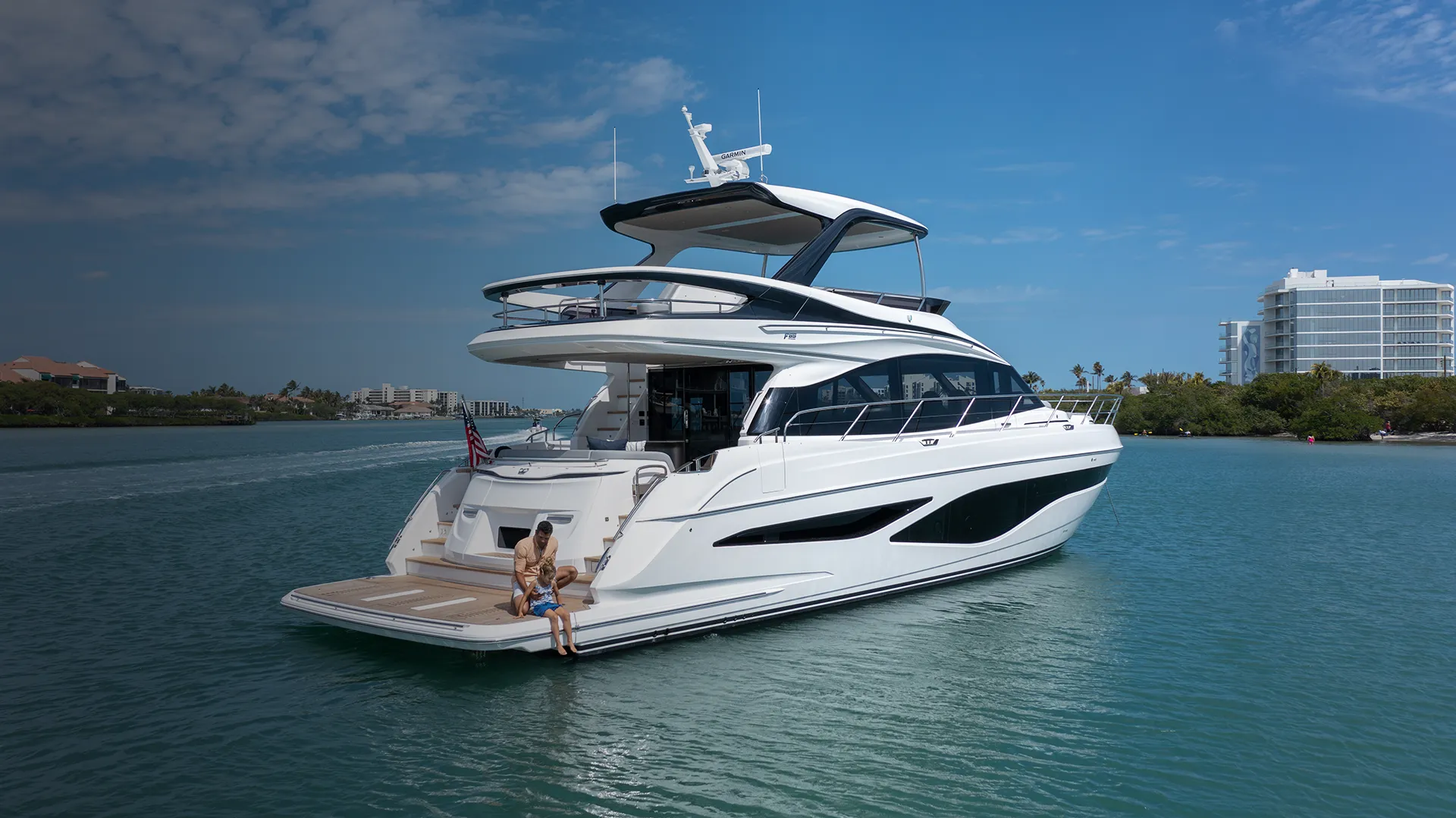 Princess F65 Porodična Jahta