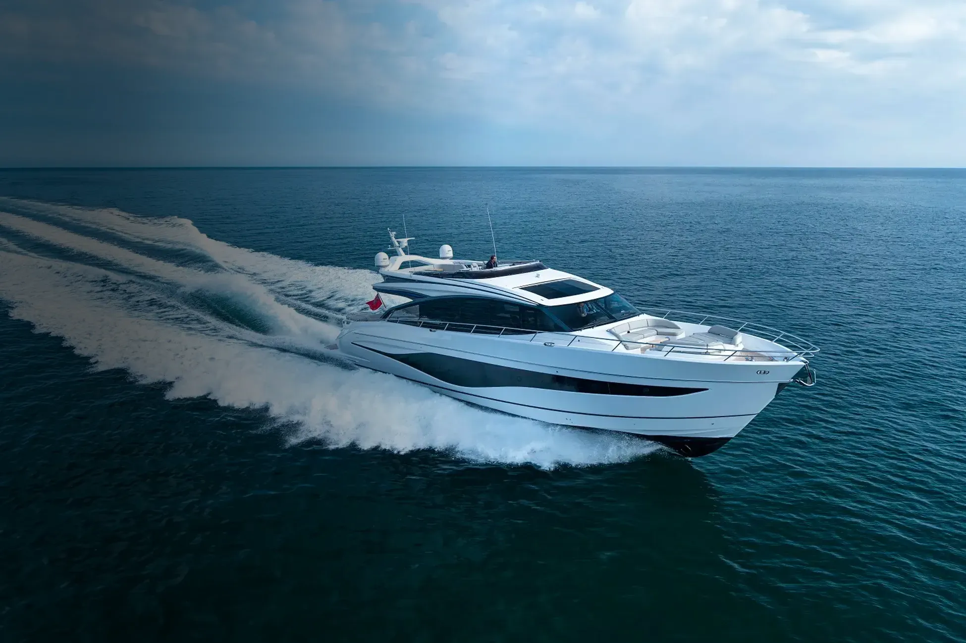 Princess S80 Sportbridge Jahta